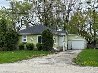 1005 Bishop St, Antioch, IL