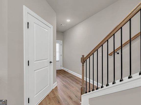 4th image of 2412 Malster Ln