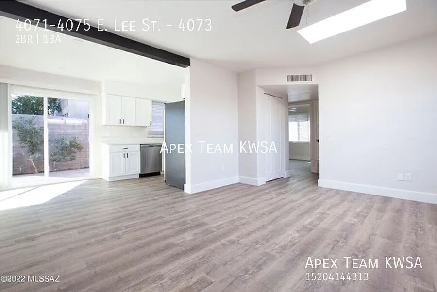 $1120- 2 Bed | 1 Bath Unit in Mid-Town Available NOW! — Photo 3