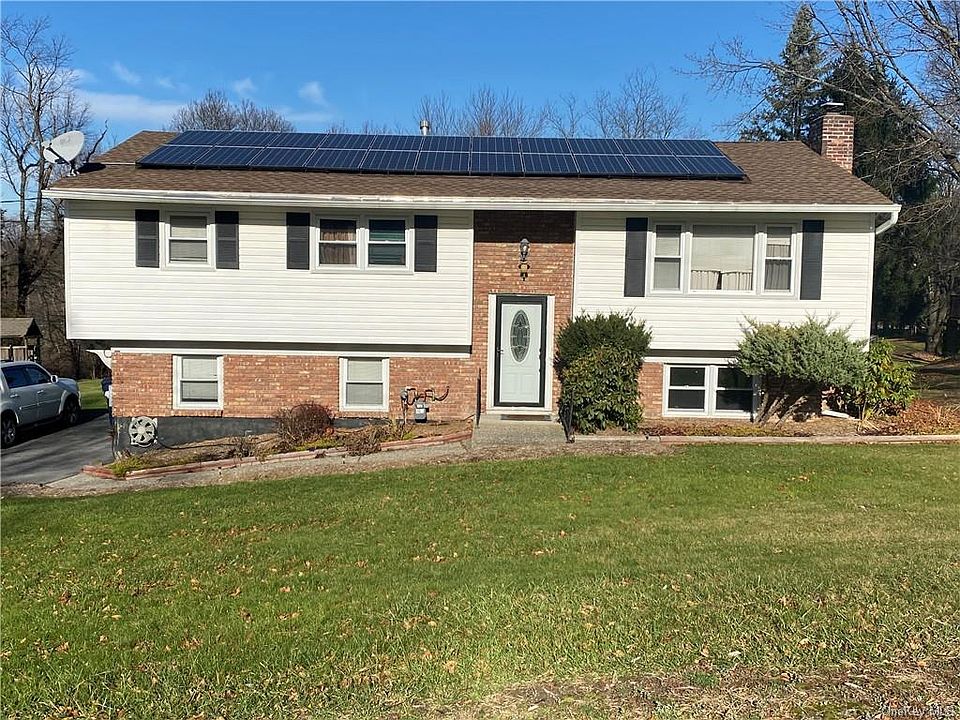 1st image of 9 Miriam Dr