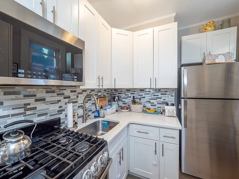 33 Seaview Ave #1B — Photo 14