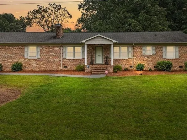 799 William Ave, Asheboro, NC 27203