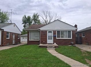 16821 E Eight Mile Rd, Eastpointe, MI 48021