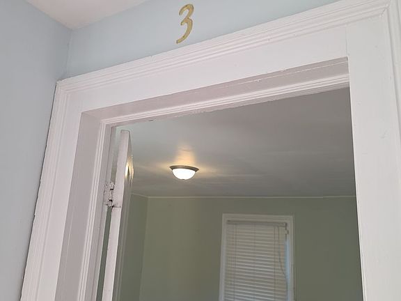 3rd image of 510 13th St NW