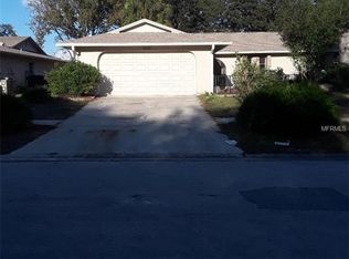 11010 Island Pine Dr, Port Richey, FL 34668