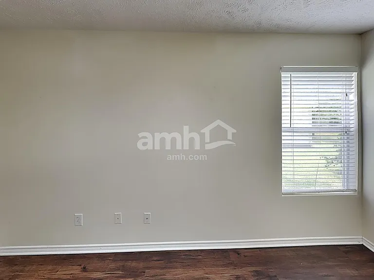 2651 Sutherland Dr — Photo 21