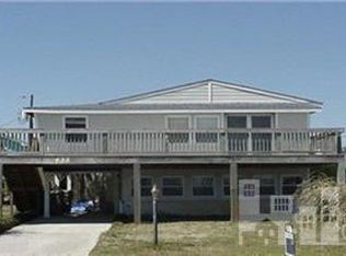 622 S 3rd Ave, Kure Beach, NC 28449
