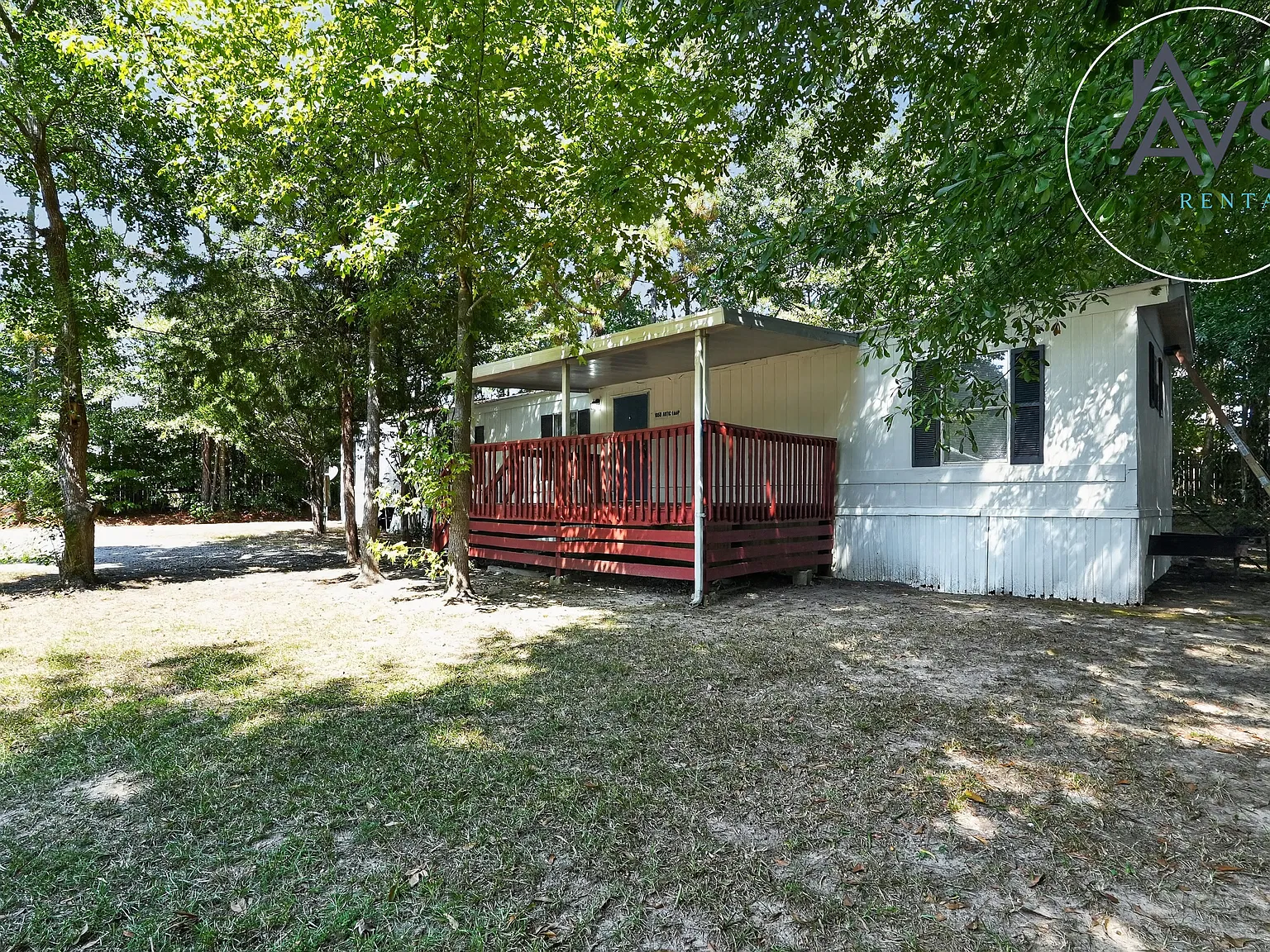 3 bed, $1,350 — Photo 2