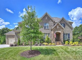 1128 Grand Oak Dr, Waxhaw, NC 28173