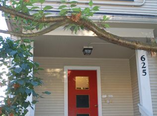 625 Summit Ave E, Seattle, WA 98102