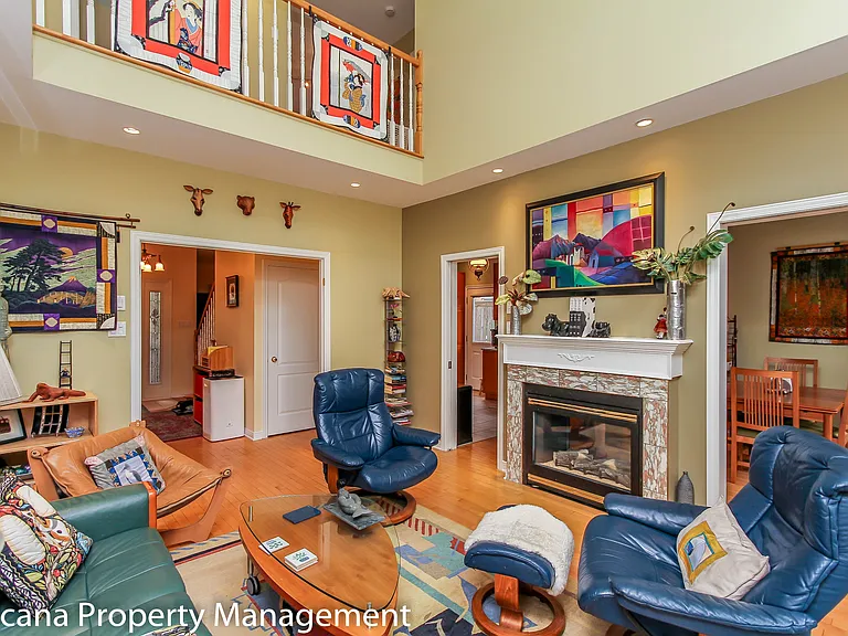 437 Riverdale Ave — Photo 6