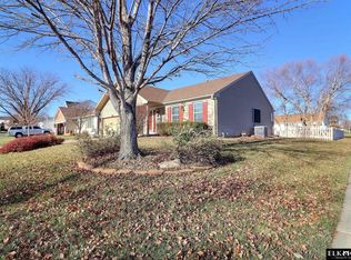 15704 U St, Omaha, NE 68135