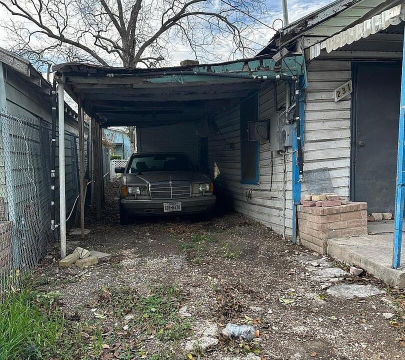 1st image of 231 S San Ignacio Ave