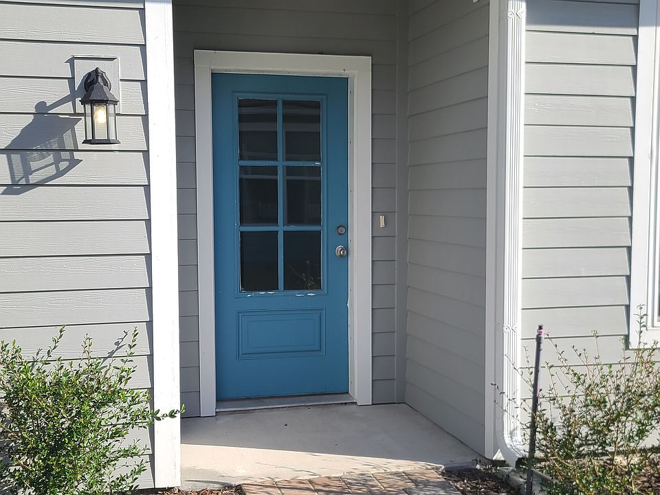 1st image of 801 Cherry Elm Dr