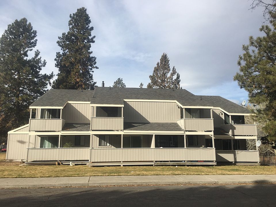 1st image of 2 SW McKinley Ave