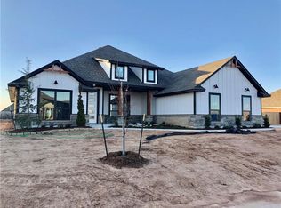 10016 NW 98th St, Yukon, OK 73099