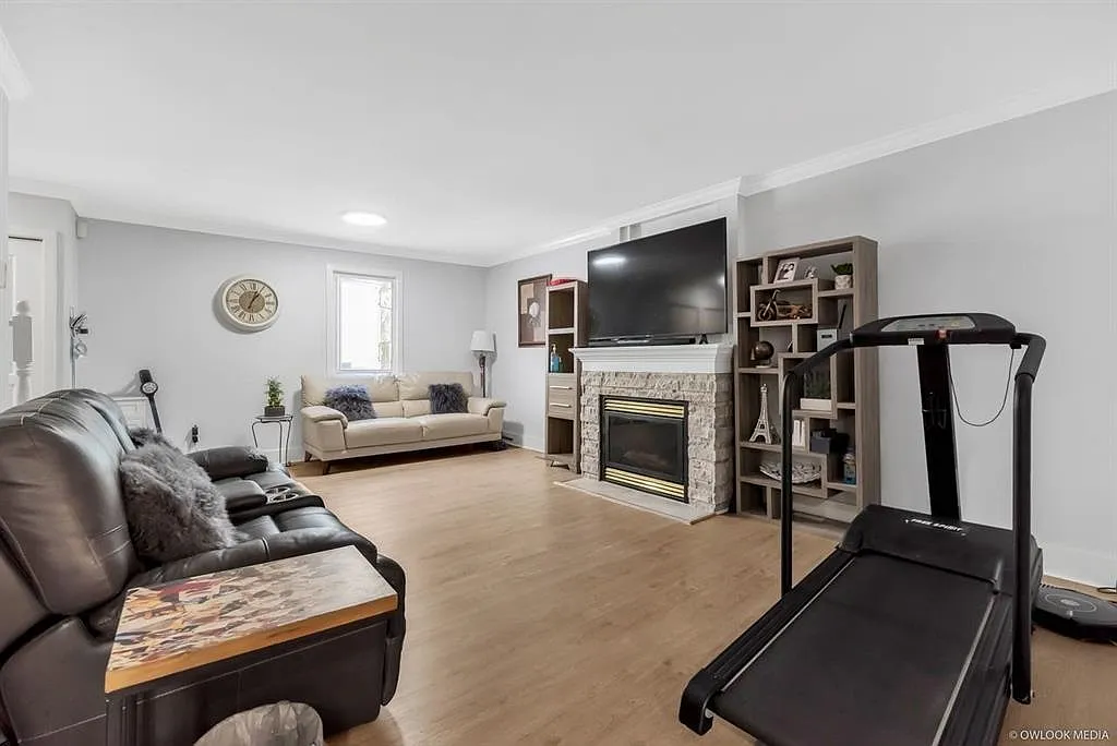 4 bed, 1750 sqft, $3,600 — Photo 2