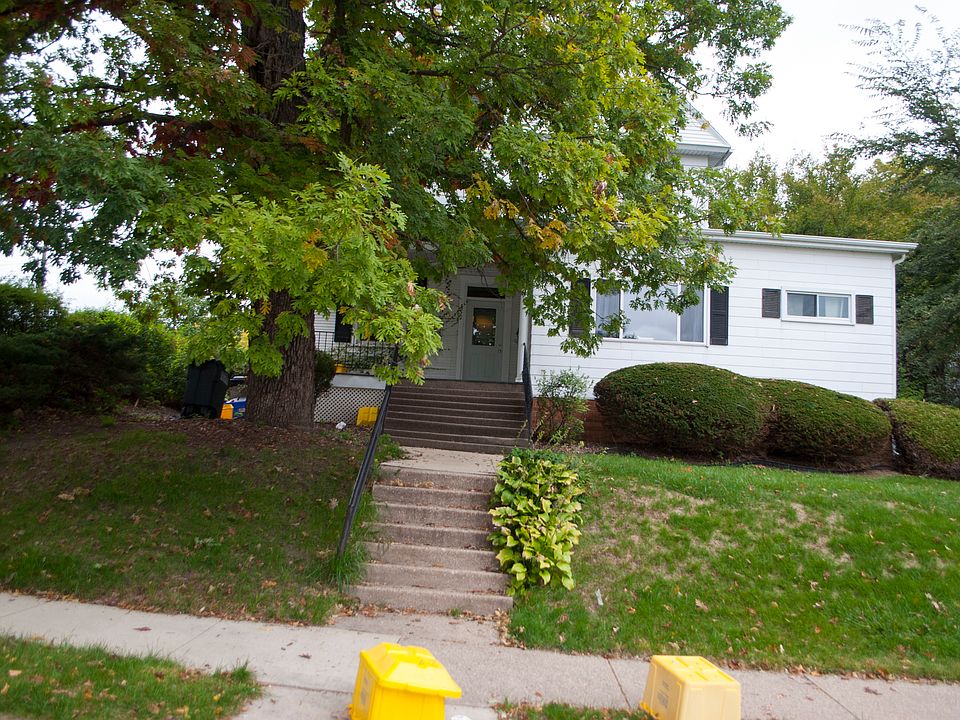 2nd image of 529 Fenelon Pl APT 4