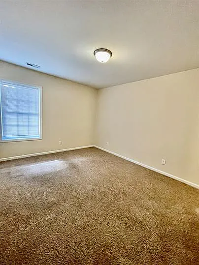 121 Colonnade Street — Photo 8
