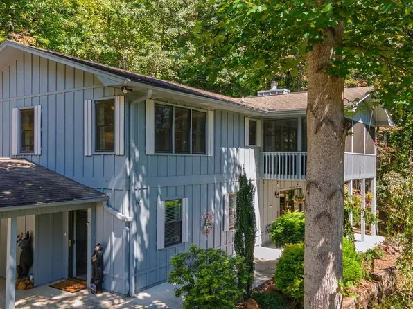 115 Timber Ln, Franklin, NC 28734