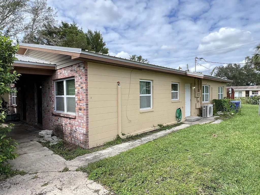 423 Alamo Dr, Lakeland, FL 33813 — Photo 2