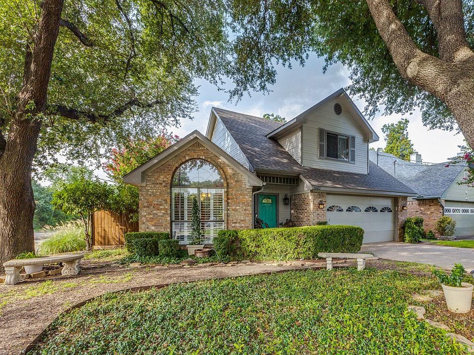 1st image of 10422 Country Club Dr