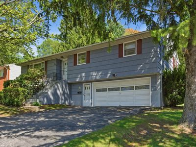 94 Windy Drive, Waterbury, CT, 06705