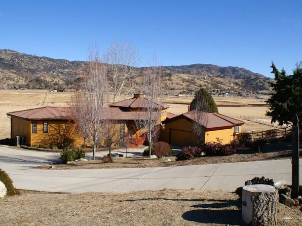 23250 Dart Dr, Tehachapi, CA 93561