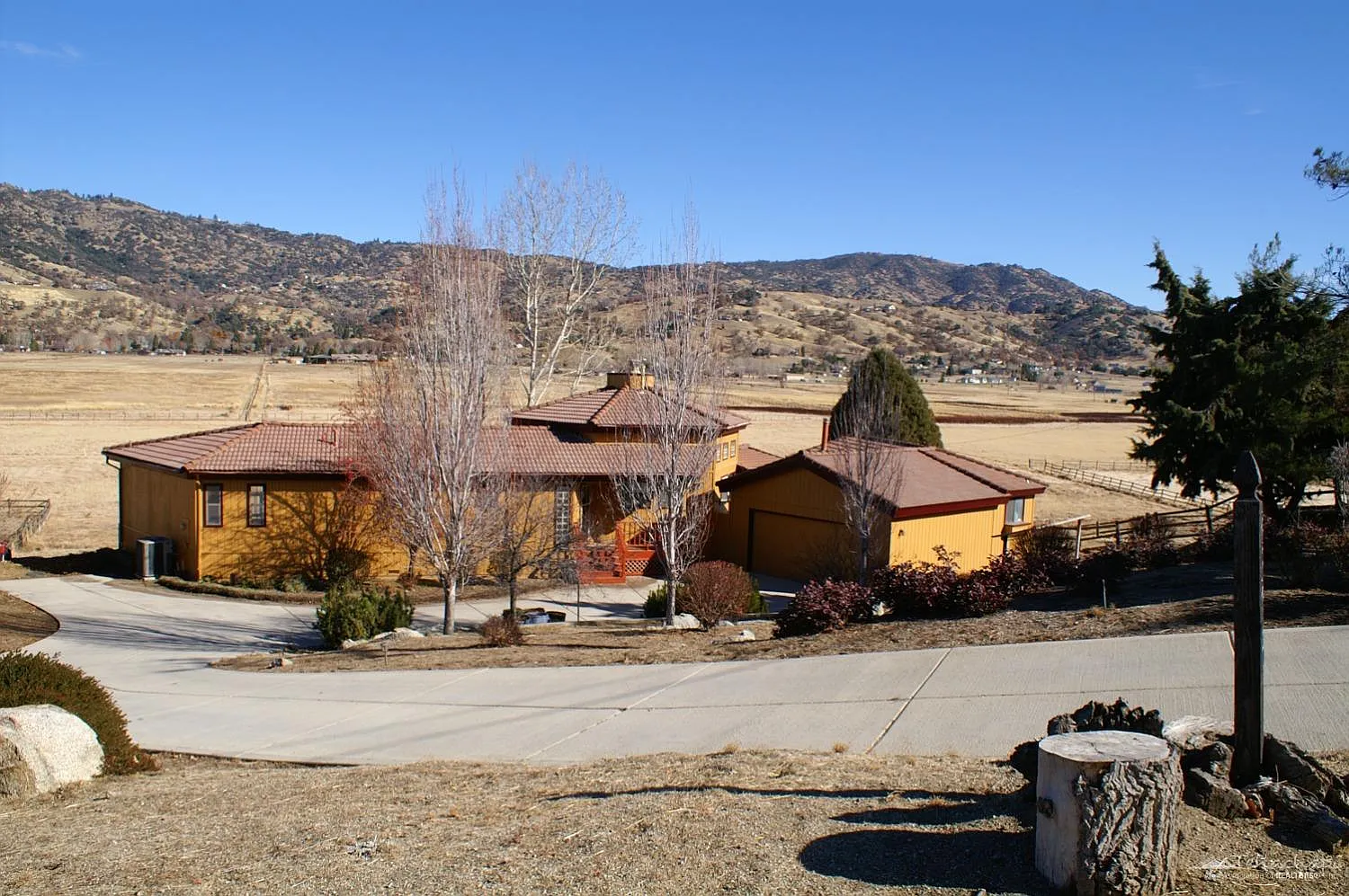 23250 Dart Dr photo 1