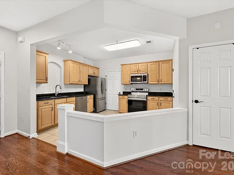 14437 San Paolo Ln — Photo 4