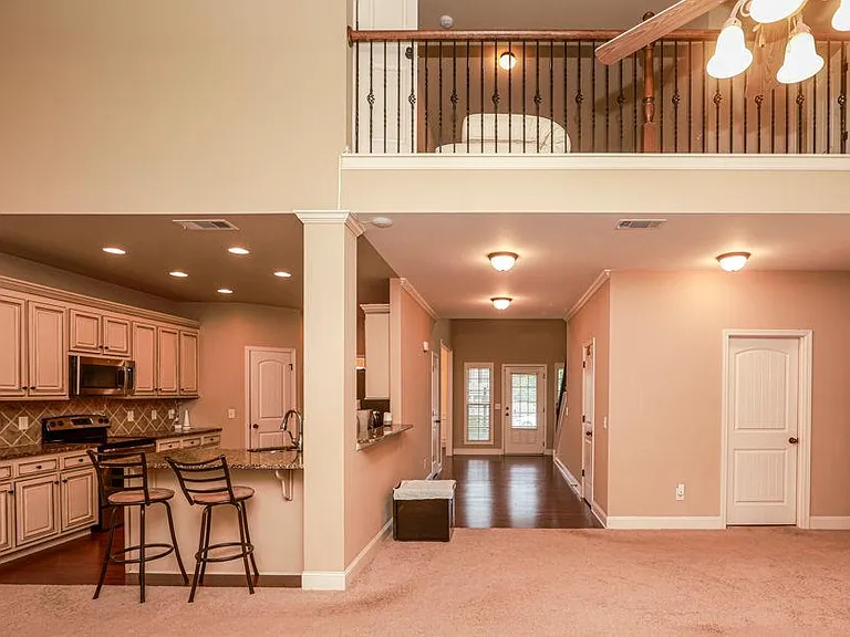 2241 Line Dr — Photo 13