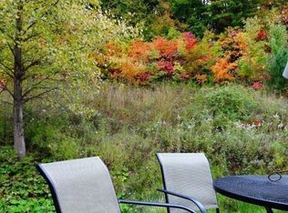3859 Long Dr APT 10, Norton, OH 44203