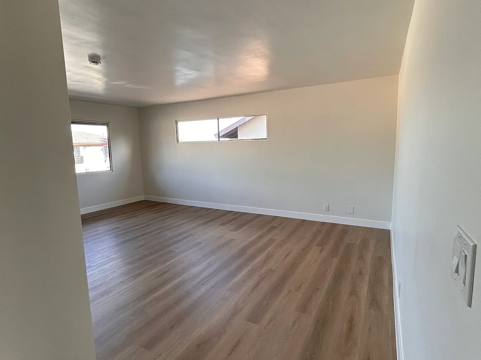 2 bed, $1,900 — Photo 4
