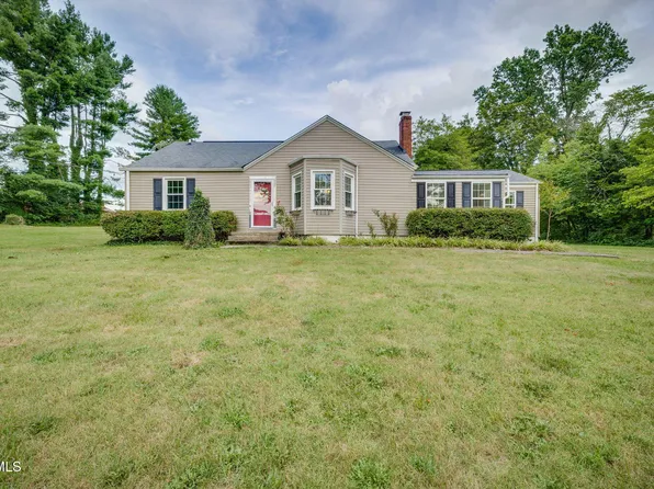 1837 Holston Dr, Bristol, TN 37620