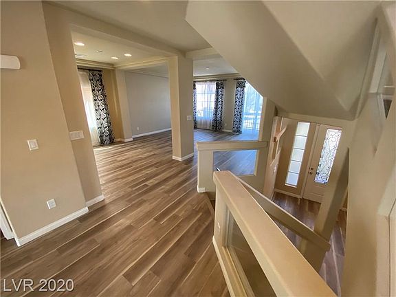 5th image of 8252 Sorrel St
