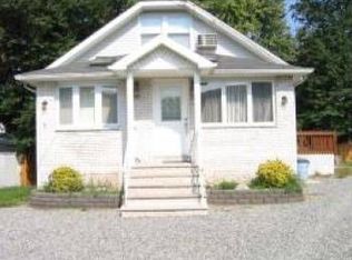 69 Garretson Ave, Totowa, NJ 07512