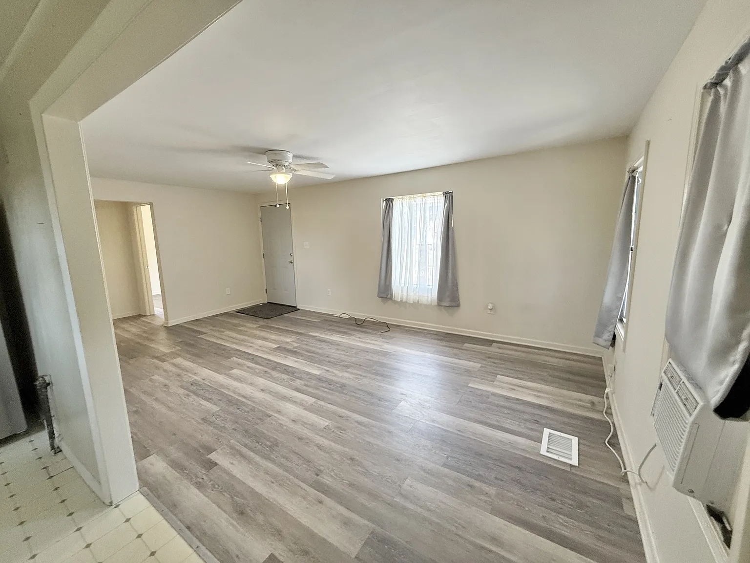 123 Leeper Street - 1 — Photo 3