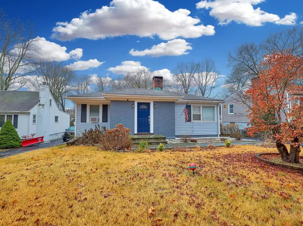 2095 Old Town Road, Bridgeport, CT 06606
