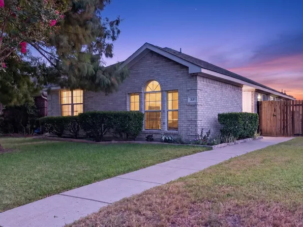 321 Pemberton Dr, Wylie, TX 75098