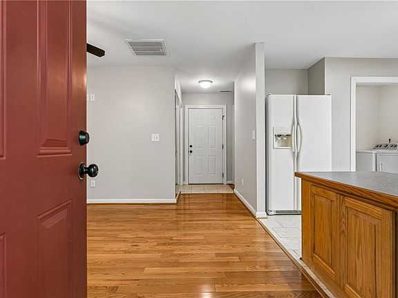 5th image of 4497 Backwoods Ln