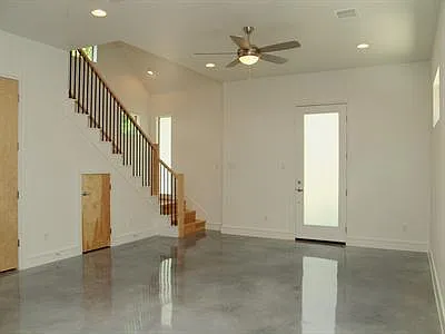 4605 Avenue B — Photo 3