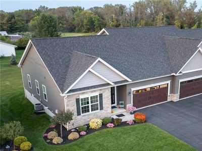 5994 Monarch Dr, Farmington, NY, 14425