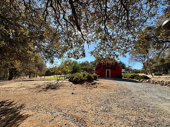 2nd image of 21262 Spring Ranches Rd