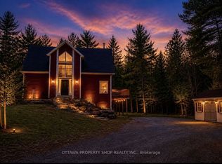 927 Spruce Ridge Rd, Ottawa, ON K0A 1L0