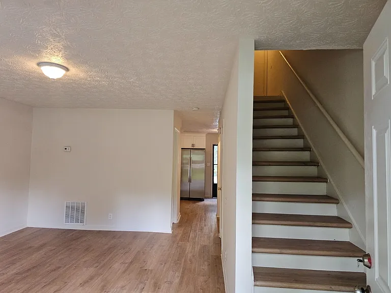 490 S Jeff Davis Dr #B — Photo 7