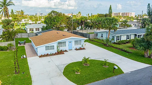 230 Avenida Central Photo 1