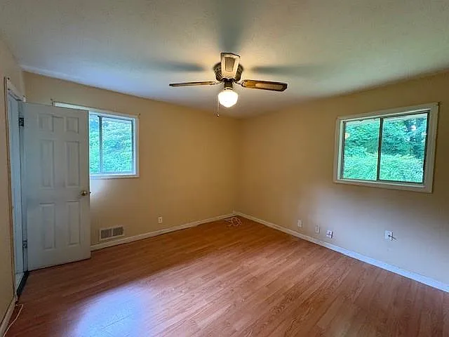 4994 Velva Ct — Photo 9