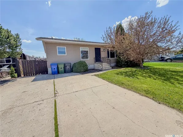 80 Morrison DRIVE, Yorkton, SK S3N 3Y2