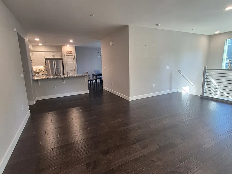 111 Llano De Los Robles Ave #7 — Photo 9