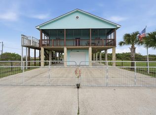 223 Palmetto Point Rd, Rockport, TX 78382